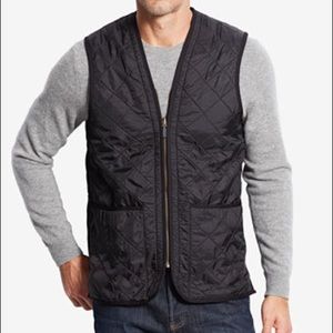 BARELY WORN Barbour Men’s Quilted Vest w pockets